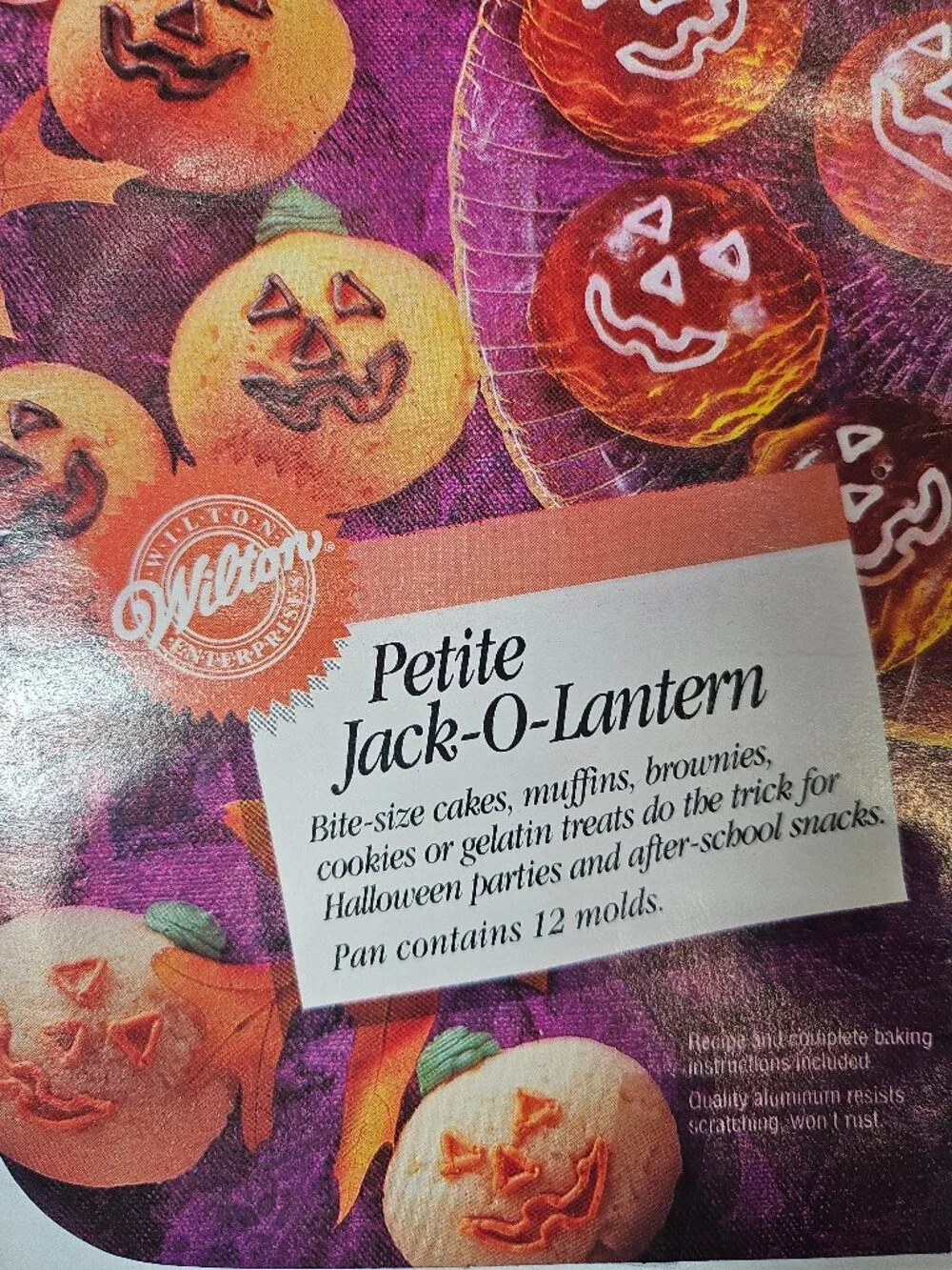 Vintage 1994 Wilton Petite Jack O Lantern Mini Cake Muffin Pan 12 Cavity NOS